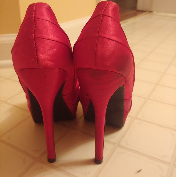 SOLD | Red satin platform heels - Picture 3 of 4